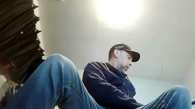Wolfeman74 online show from 06/19/26, 07:50