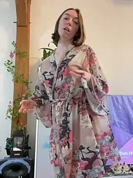 Daisy Michto Officiel online show from 12/17/24, 09:07