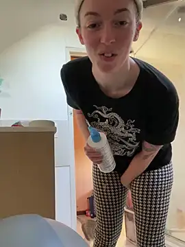 Daisy Michto Officiel online show from 02/04/25, 04:18