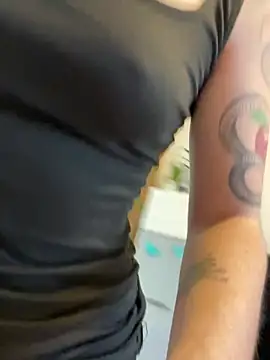 Daisy Michto Officiel online show from 02/13/25, 08:59