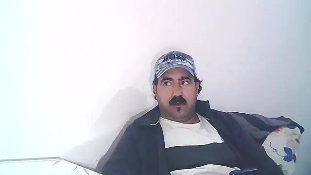 Snapshot of ZYXEL353 chatting on 02/16/25, 04:42 ZYXEL353 online show from 02/16/25, 04:42