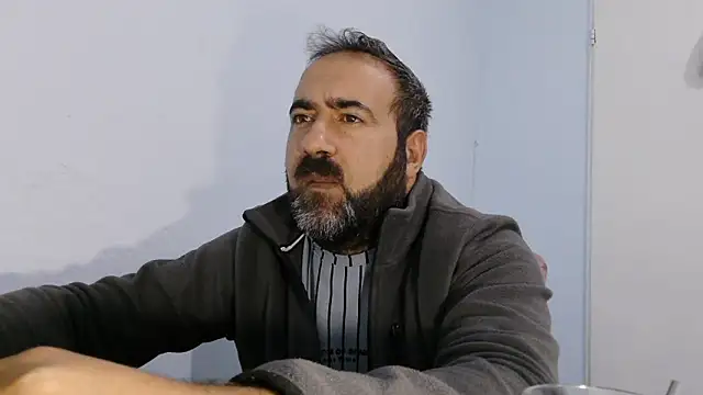 Snapshot of ZYXEL353 chatting on 10/12/25, 11:37 ZYXEL353 online show from 10/12/25, 11:37