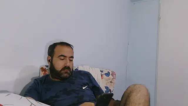 Snapshot of ZYXEL353 chatting on 11/23/25, 01:27 ZYXEL353 online show from 11/23/25, 01:27