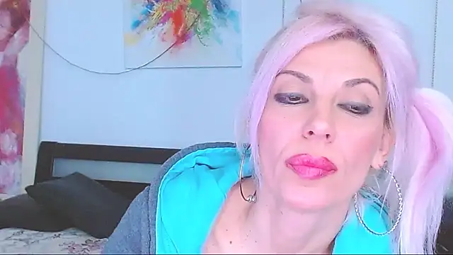 HoneyLara online show from 03/06/25, 01:05