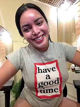 HotstuffCherrySummer online show from 11/05/25, 07:30