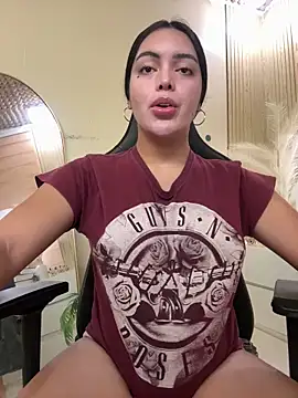 HotstuffCherrySummer online show from 11/23/25, 09:09