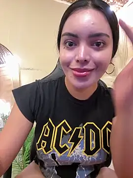 HotstuffCherrySummer online show from 02/06/26, 08:29