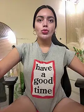 HotstuffCherrySummer online show from 02/20/26, 09:54