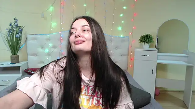 MilanaPrice online show from 01/27/25, 03:47