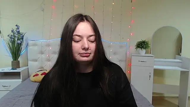 MilanaPrice online show from 01/29/25, 06:18