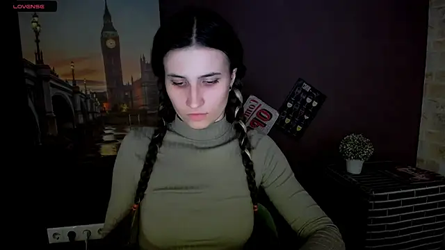 Snapshot of MaryEm976 chatting on 01/22/25, 10:18 MaryEm976 online show from 01/22/25, 10:18