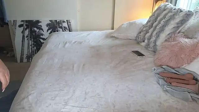 JESS LOVES online show from 05/29/26, 06:39