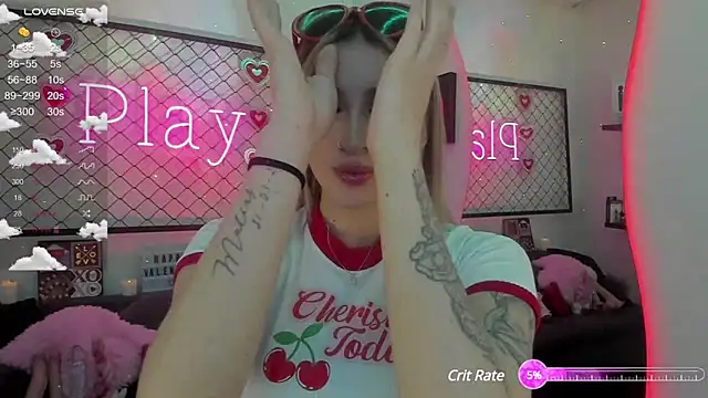 Snapshot of Atenea_Klett_ chatting on 02/14/25, 01:08 Atenea Klett online show from 02/14/25, 01:08