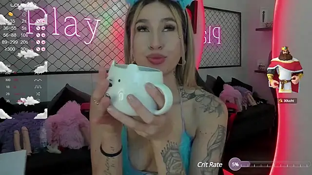 Snapshot of Atenea_Klett_ chatting on 03/10/25, 07:40 Atenea Klett online show from 03/10/25, 07:40