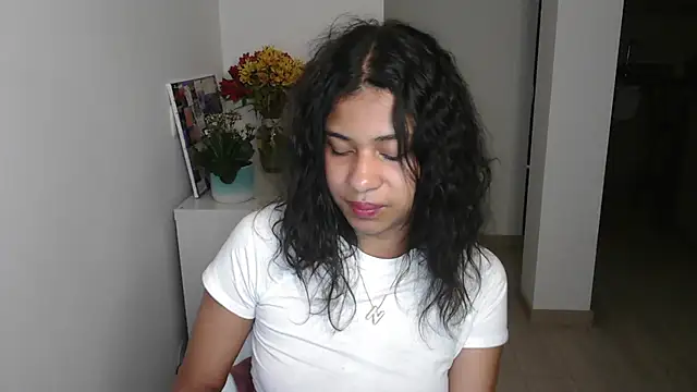 dark enchantress  online show from 01/15/25, 01:23