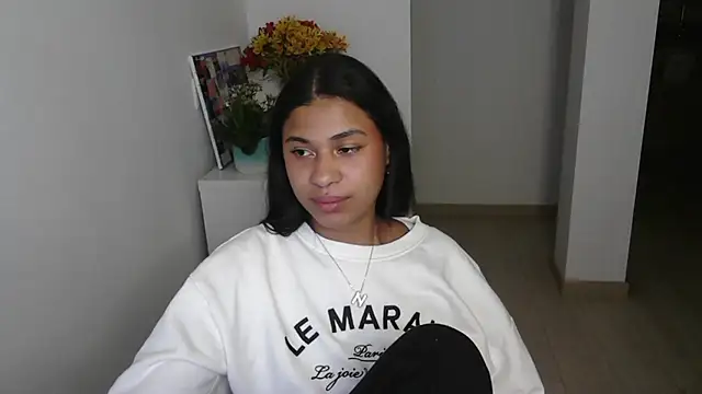 dark enchantress  online show from 01/16/25, 05:21