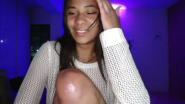 dark enchantress  online show from 10/21/25, 12:33