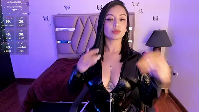 cristie ortiz online show from 02/04/25, 04:26