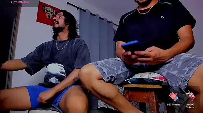 Snapshot of Cloudy_pigDude chatting on 03/17/25, 04:29 Cloudy pigDude online show from 03/17/25, 04:29