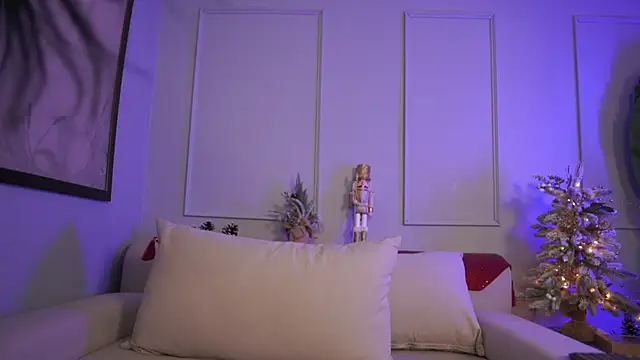 Lauraxx69 online show from 12/28/24, 08:26