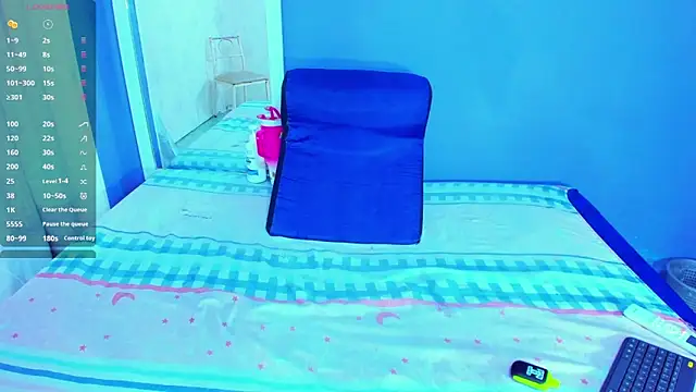 MAILYN ER online show from 03/21/25, 08:29