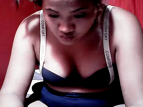 Snapshot of Sexiest_quen chatting on 09/20/25, 03:13 Sexiest quen online show from 09/20/25, 03:13