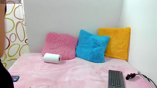 sweetnia online show from 12/03/24, 01:54