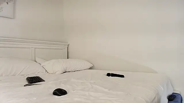 Snapshot of xxxvibesxo chatting on 02/10/25, 12:30 xxxvibesxo online show from 02/10/25, 12:30