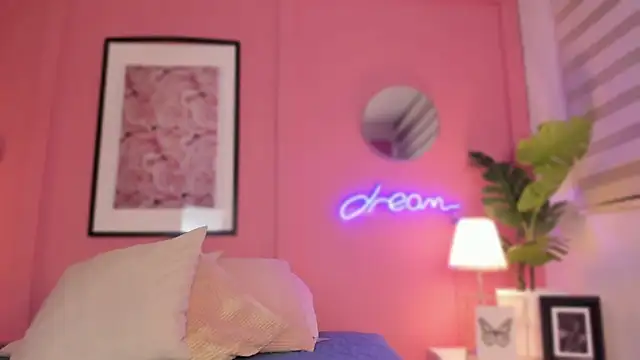 SoySaraa online show from 01/27/25, 07:45