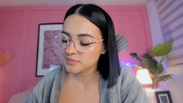 SoySaraa online show from 02/15/25, 09:05