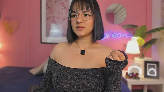 SoySaraa online show from 02/06/26, 06:18