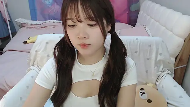 Snapshot of Sakura_Anne chatting on 02/23/25, 05:45 Sakura Anne online show from 02/23/25, 05:45