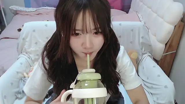 Snapshot of Sakura_Anne chatting on 02/23/25, 08:49 Sakura Anne online show from 02/23/25, 08:49