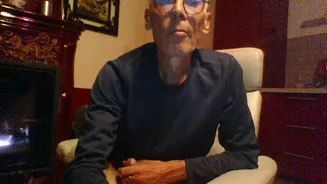 pierre5004 online show from 10/09/25, 06:06