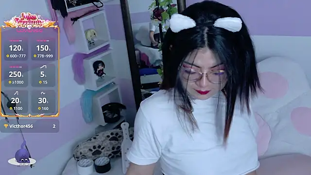 Catwhite  online show from 02/03/26, 02:33