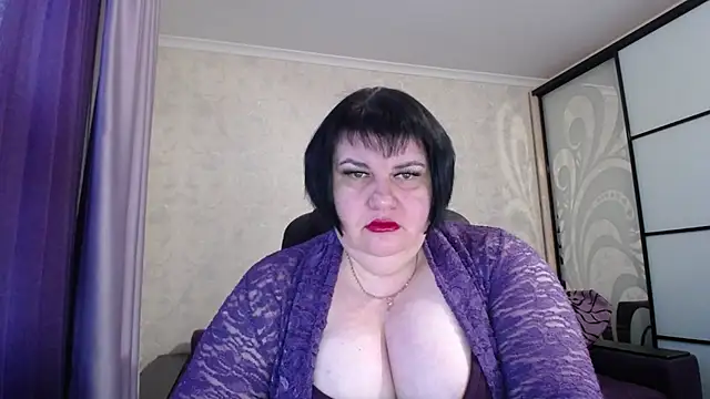 Snapshot of JuicyLady_Di chatting on 01/06/26, 05:55 JuicyLady Di online show from 01/06/26, 05:55