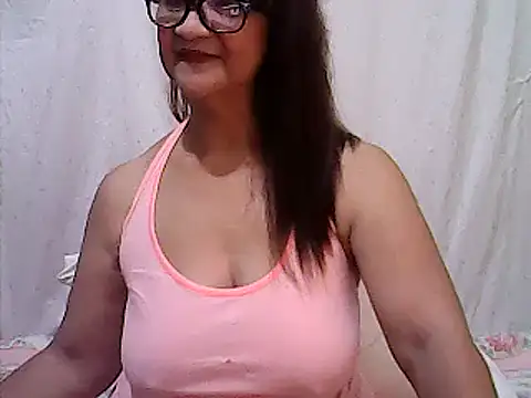 Snapshot of ScorpionLove12 chatting on 02/16/25, 01:38 ScorpionLove12 online show from 02/16/25, 01:38