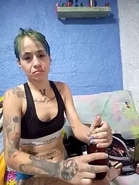 fablob23 online show from 01/04/25, 10:13