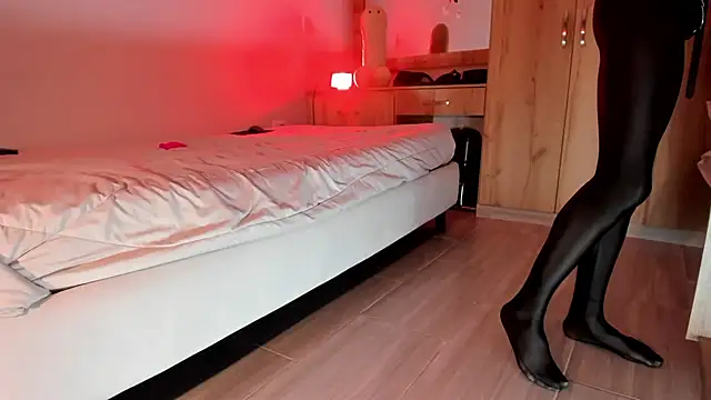 ArchieCollins online show from 01/31/25, 01:43