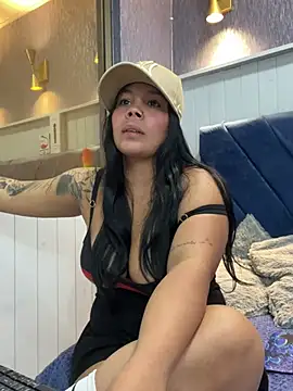 EmilyQueen3x online show from 03/05/25, 04:24