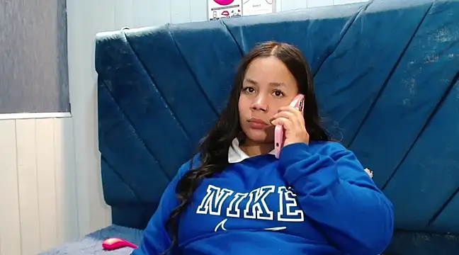 EmilyQueen3x online show from 03/21/25, 04:29