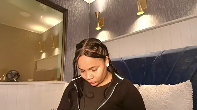 EmilyQueen3x online show from 03/10/26, 12:10