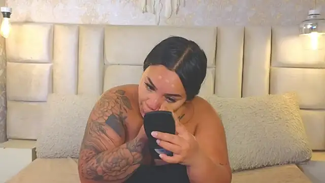 EmilyQueen3x online show from 07/17/26, 11:28