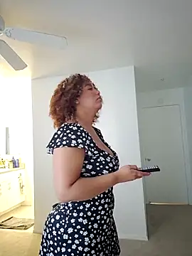 Snapshot of cataleya-glen chatting on 10/14/25, 04:30 cataleya-glen online show from 10/14/25, 04:30