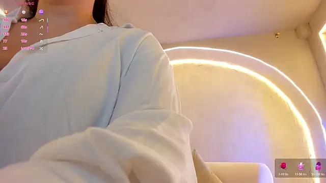 MartinnaBonnet online show from 11/26/25, 10:16