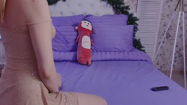 Wendy-Darling online show from 12/28/24, 02:01