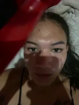 Snapshot of blowzy_sexy chatting on 12/31/24, 12:54 blowzy sexy online show from 12/31/24, 12:54