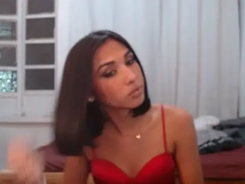Snapshot of TSqueenOfCUM chatting on 07/03/26, 01:17 TSqueenOfCUM online show from 07/03/26, 01:17