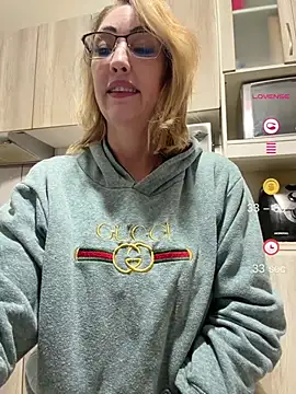 RAIRAsexy online show from 06/11/26, 08:56