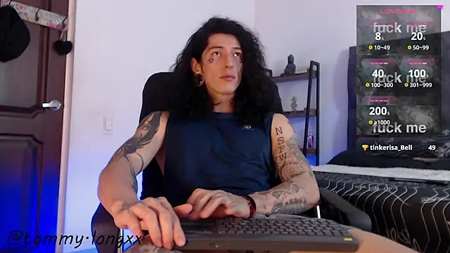 tommylongxx online show from 10/16/25, 02:45